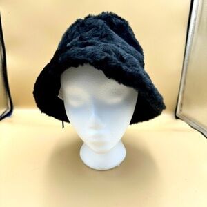 COPY - Fur bucket hat. Adjustable New